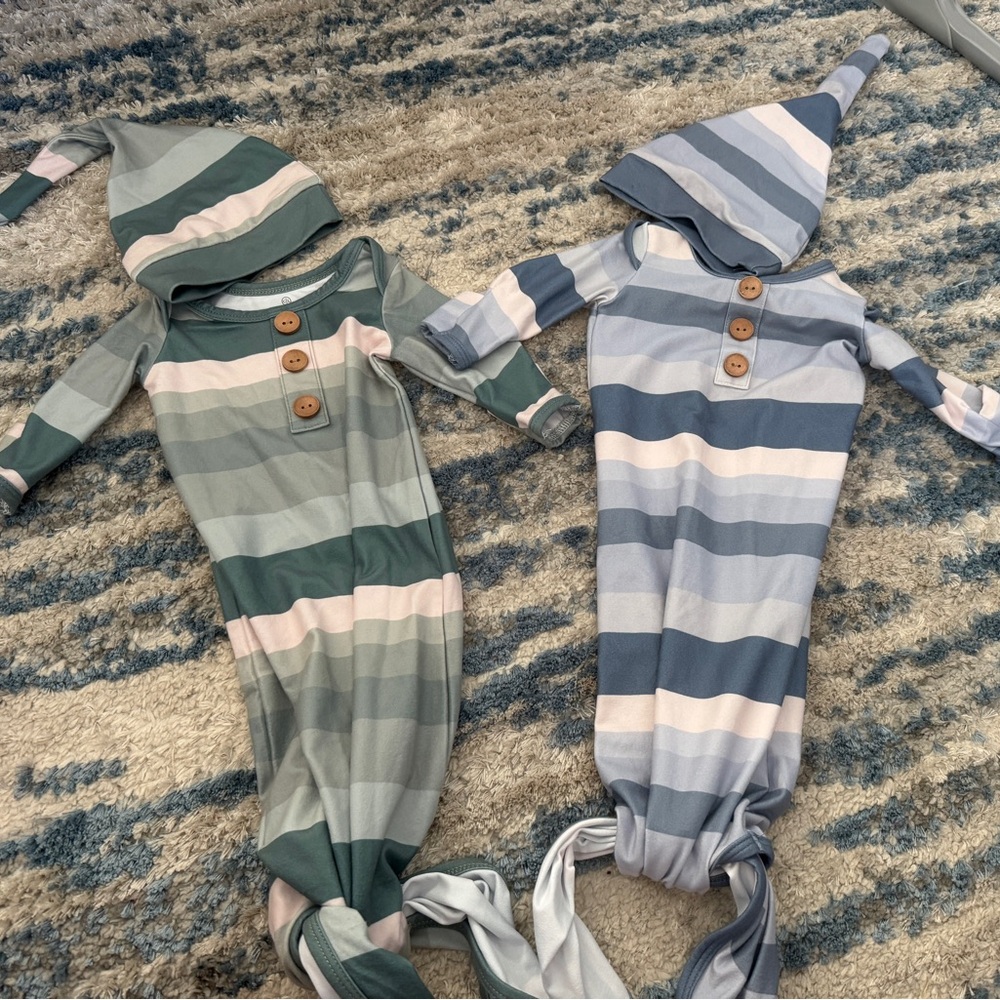 Caden Lane Newborn Knot Gown & Hat - BLUE